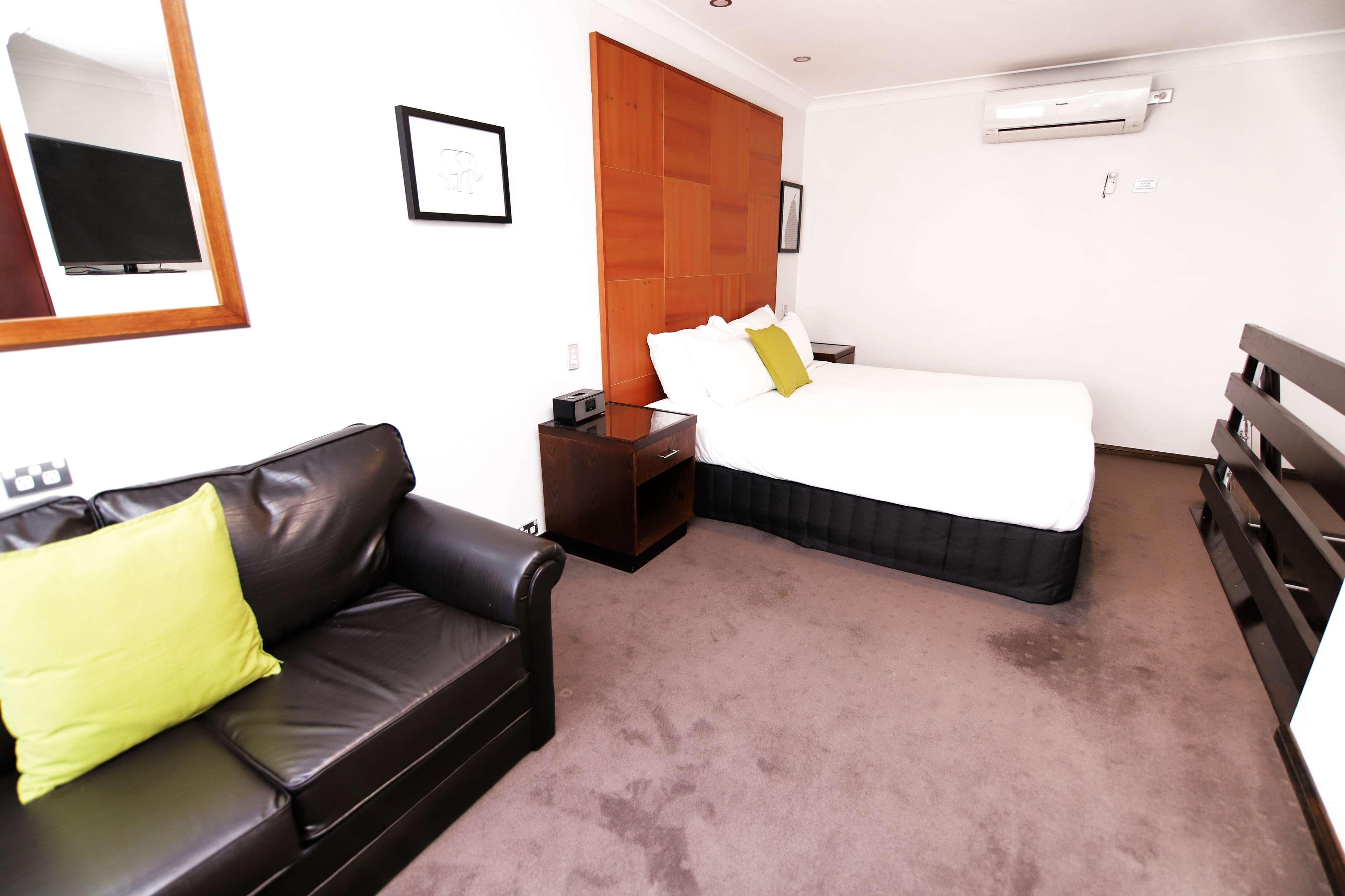 Best Western Plus Гоулбёрн Экстерьер фото