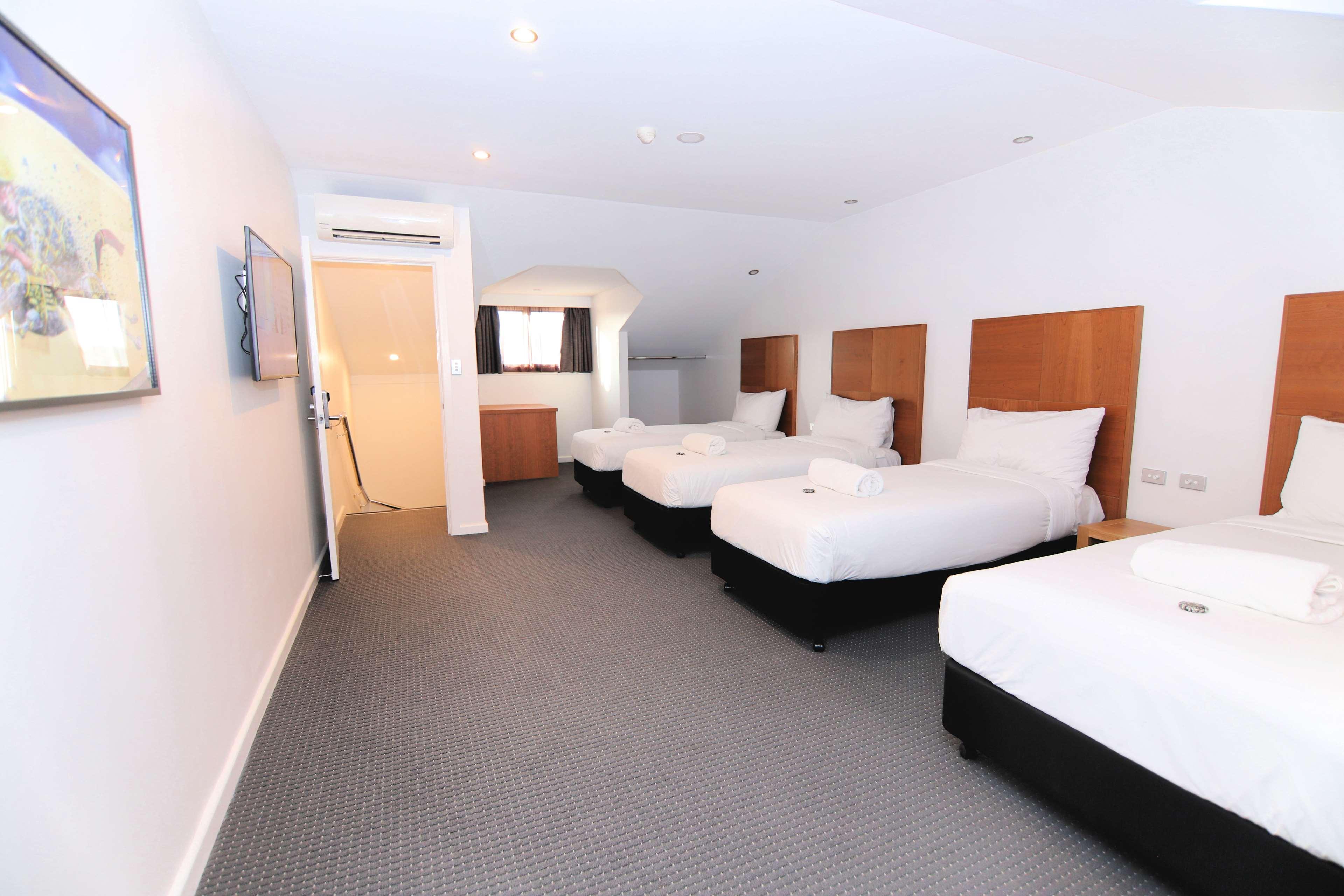 Best Western Plus Гоулбёрн Экстерьер фото
