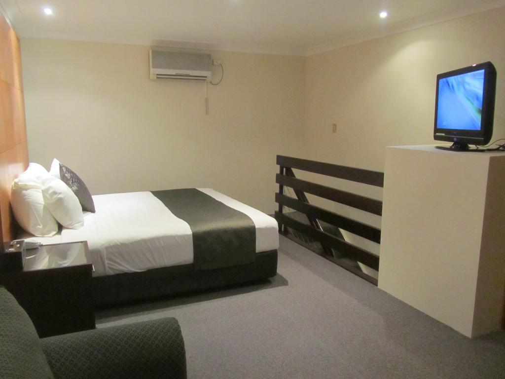 Best Western Plus Гоулбёрн Экстерьер фото